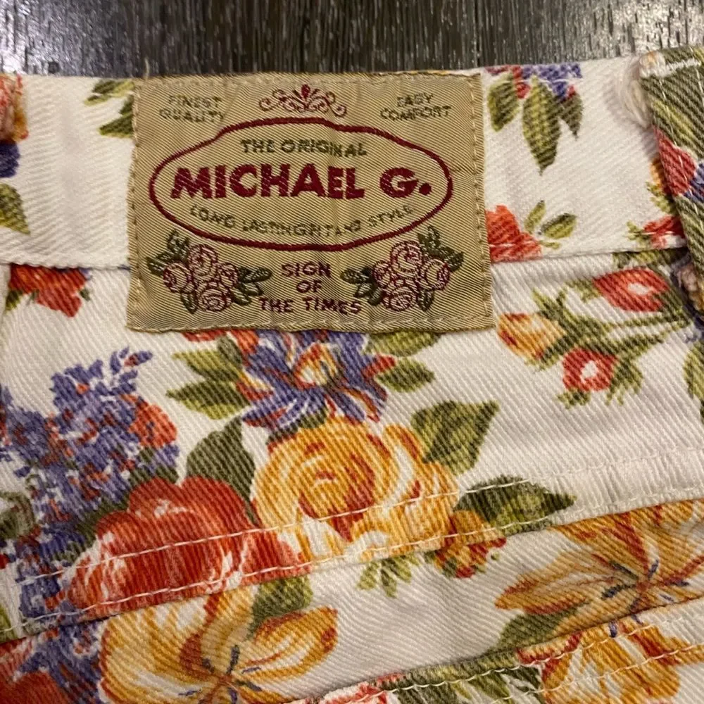 Vtg 90’s Floral Size 5 (24) Michael G High Waist Mom Jean Shorts - Picture 6 of 7